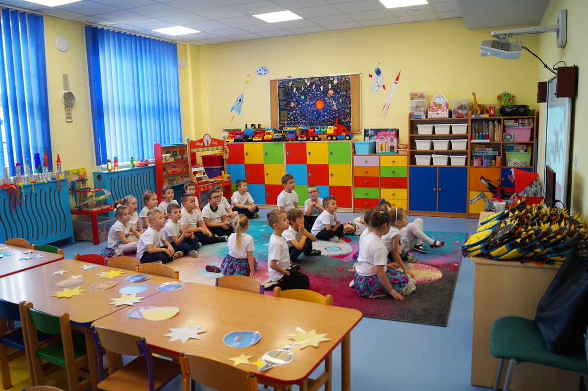 otwarcie przedszkola w Trzemiętowie, dzieci, Wójt i goście