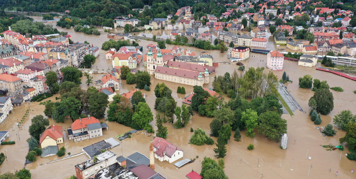 Jak pomóc powodzianom?