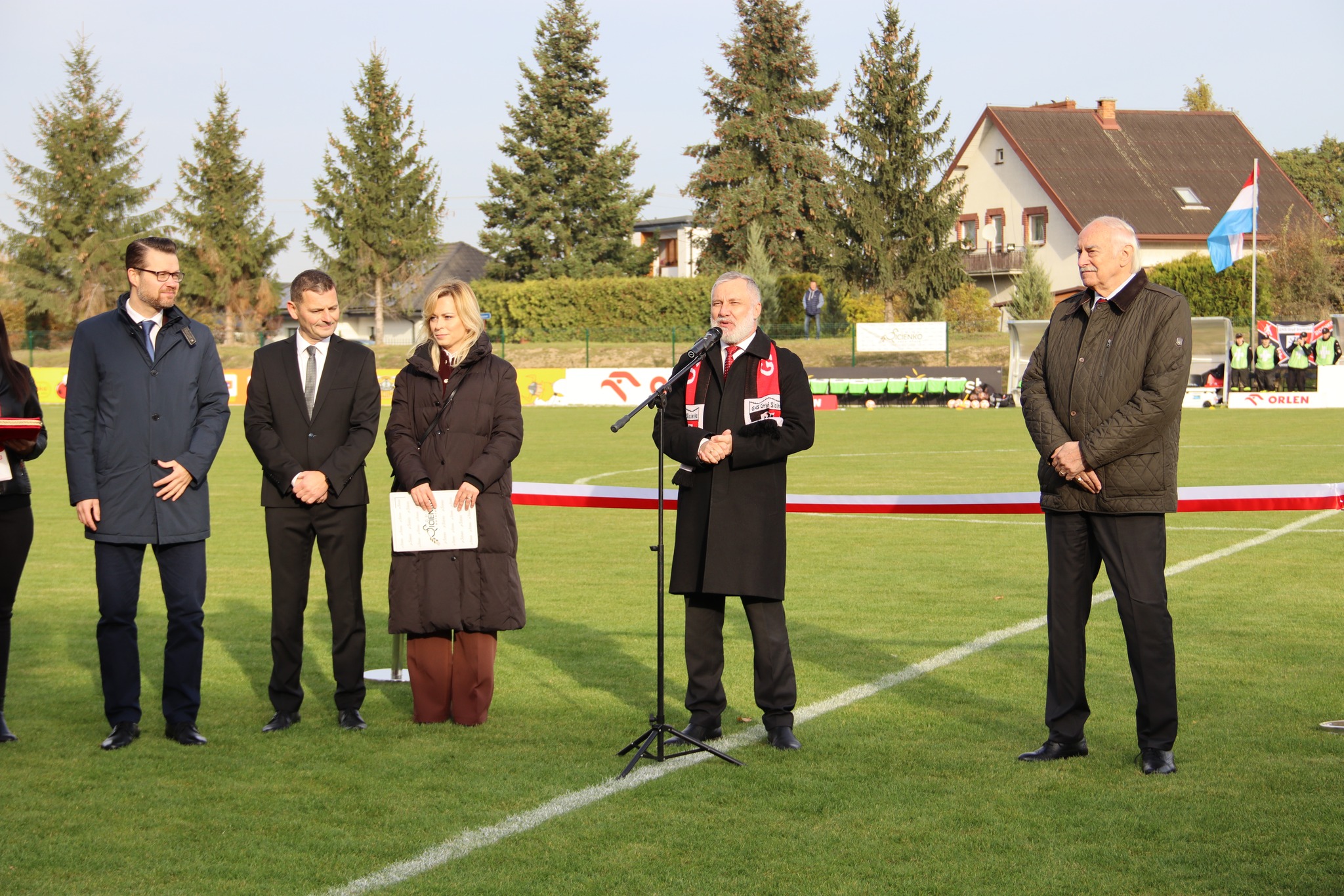 Otwarcie stadionu w Sicienku i mecz piłki  w ramach UEFA Development