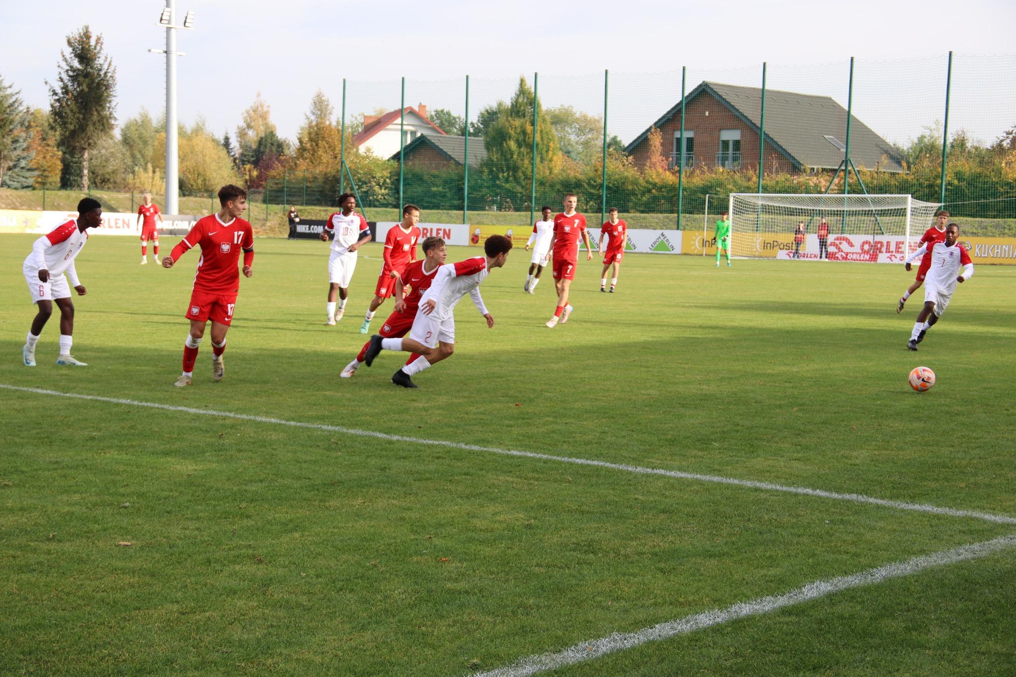 Otwarcie stadionu w Sicienku i mecz piłki  w ramach UEFA Development